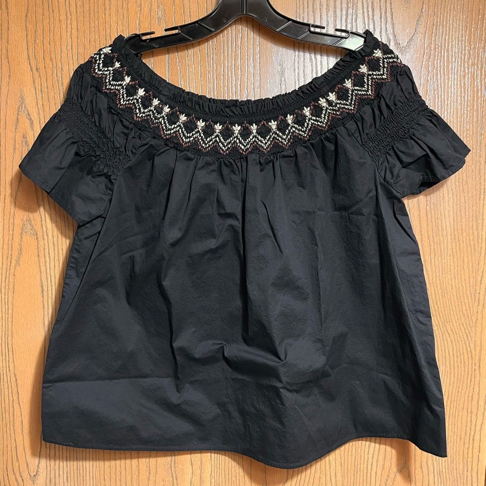 EUC Off the Shoulder Top in Black with Embroidered Details at Neckline